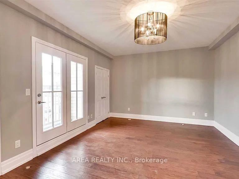 Photo 11 of 543A Parliament Street, Toronto, Cabbagetown-South St. James Town — HOMEH
