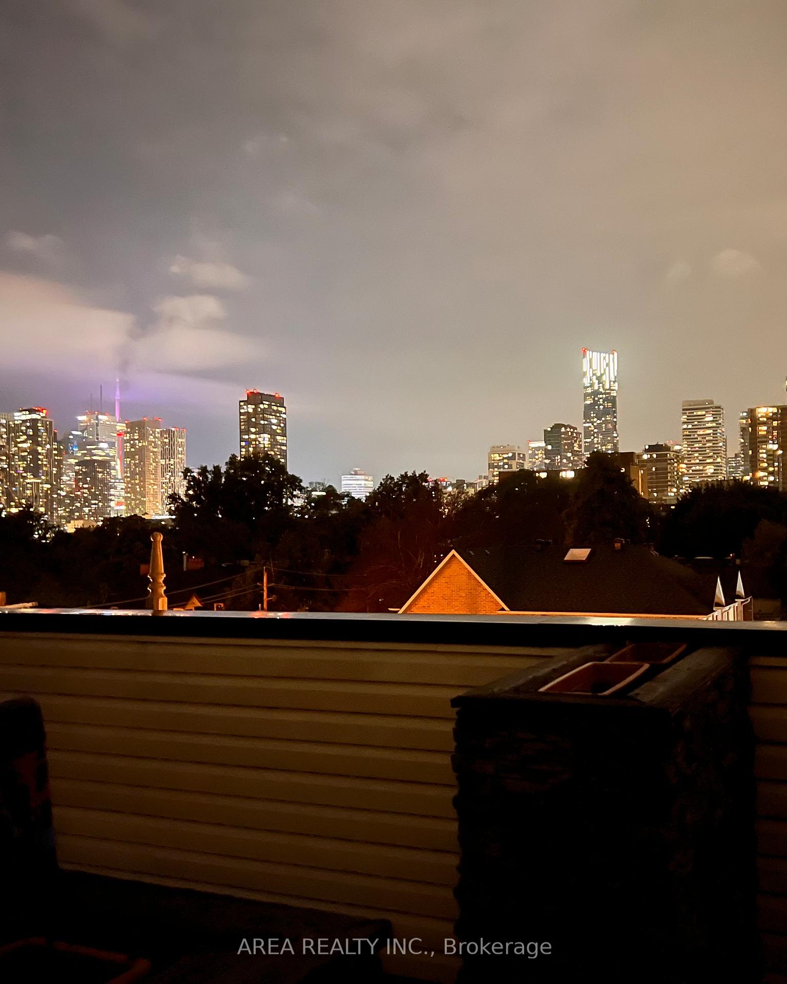 Photo 24 of 543A Parliament Street, Toronto, Cabbagetown-South St. James Town — HOMEH