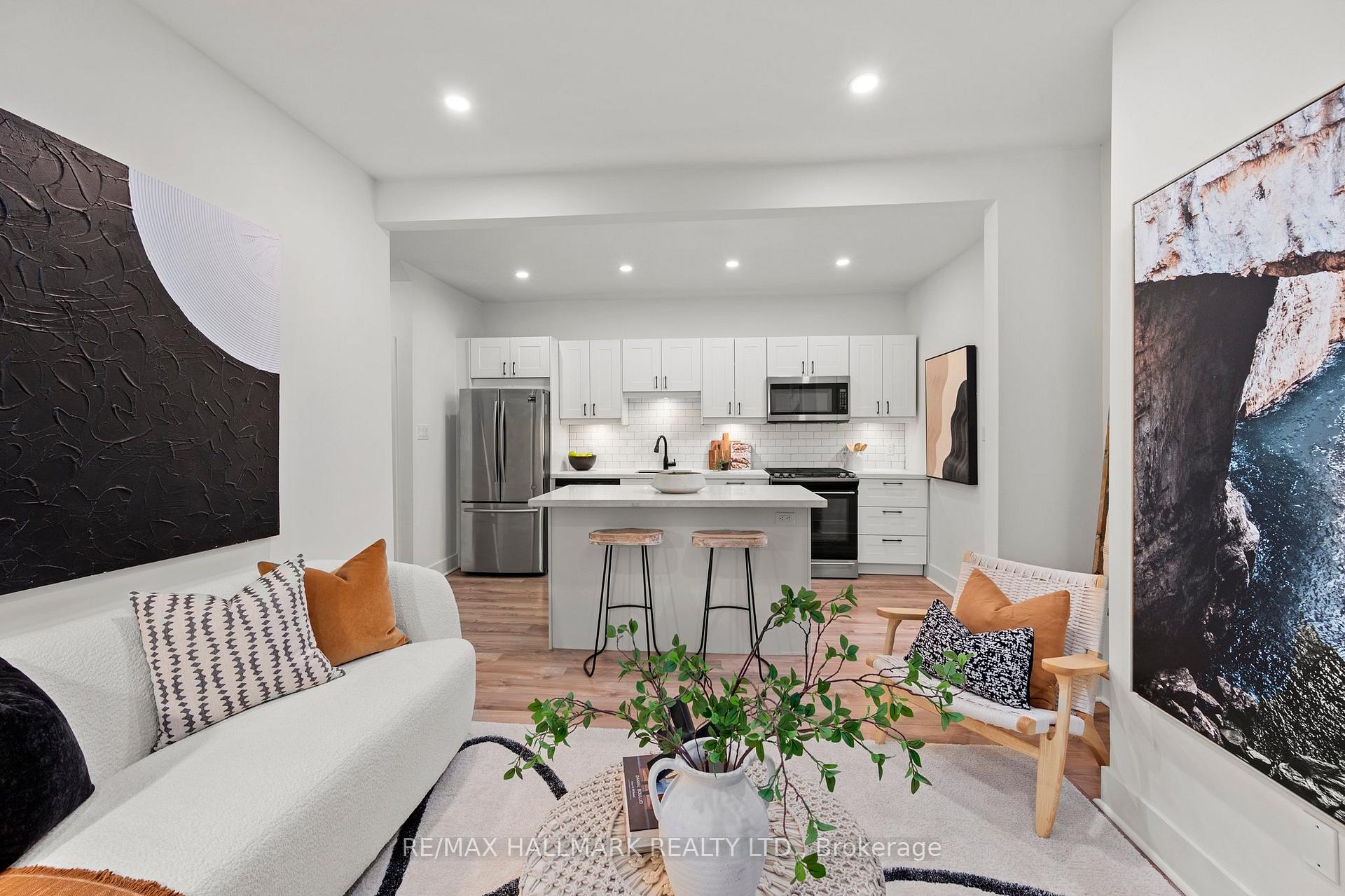 Front of Unit Main, 327 Kenilworth Avenue