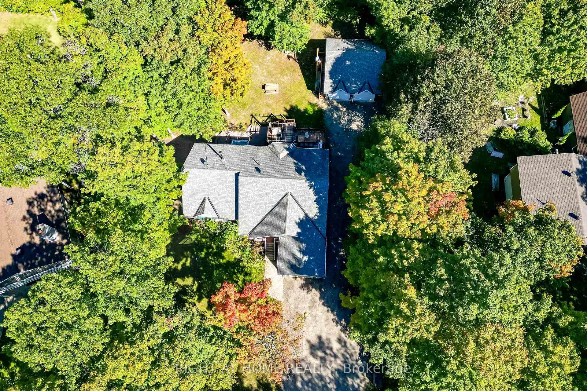 Photo 40 of 137 Desroches Trail, Tiny, Rural Tiny — HOMEH