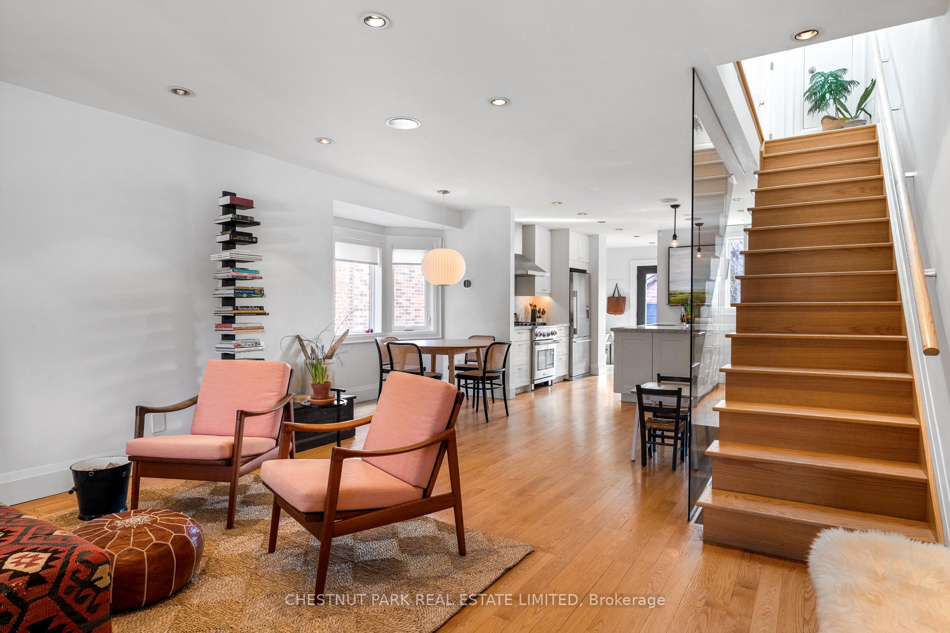 Photo 5 of 21 Hector Avenue, Toronto, Wychwood — HOMEH