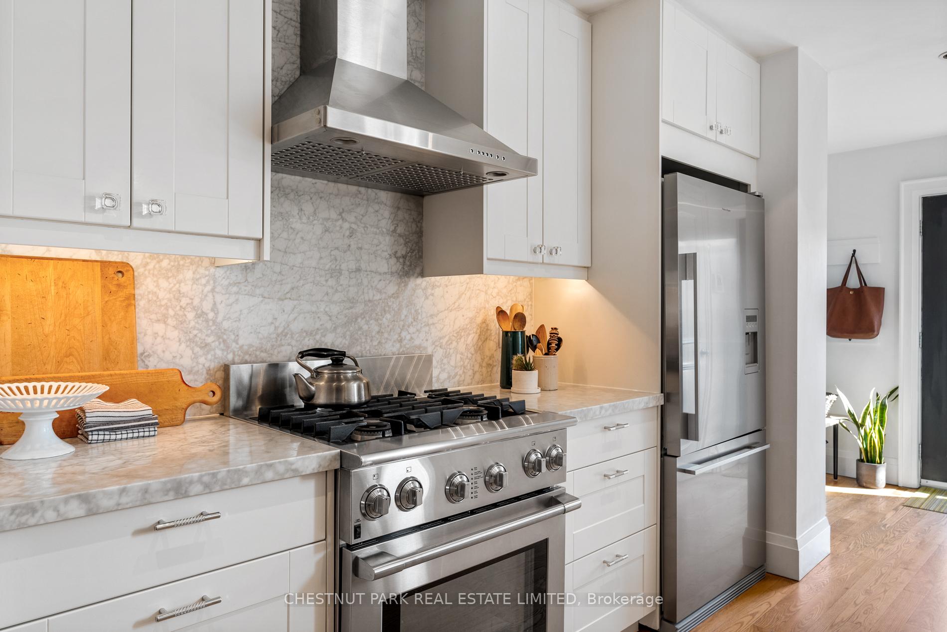 Photo 13 of 21 Hector Avenue, Toronto, Wychwood — HOMEH