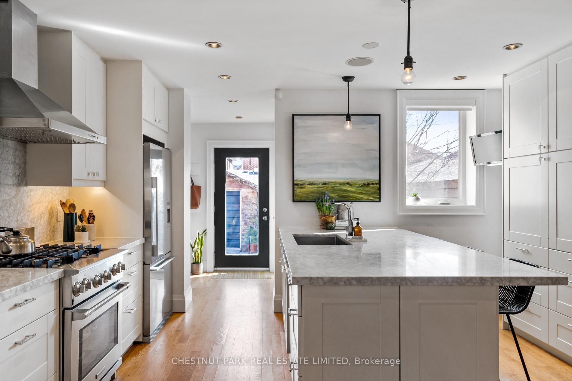 Photo 14 of 21 Hector Avenue, Toronto, Wychwood — HOMEH