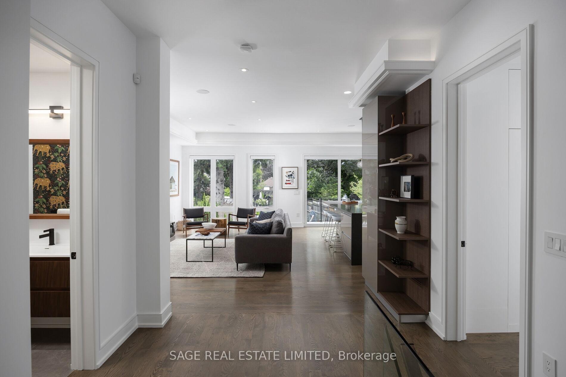 Photo 11 of 24 Squires Avenue, Toronto, O'Connor-Parkview — HOMEH