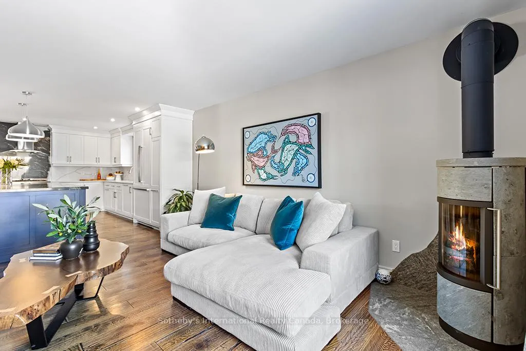 Photo 17 of 196 Ninth Street, Collingwood — HOMEH