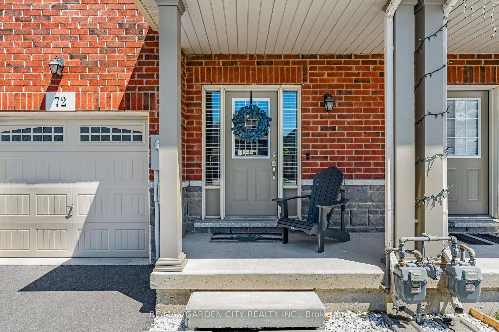 Photo 3 of 72 Homestead Way, Thorold, Rolling Meadows — HOMEH