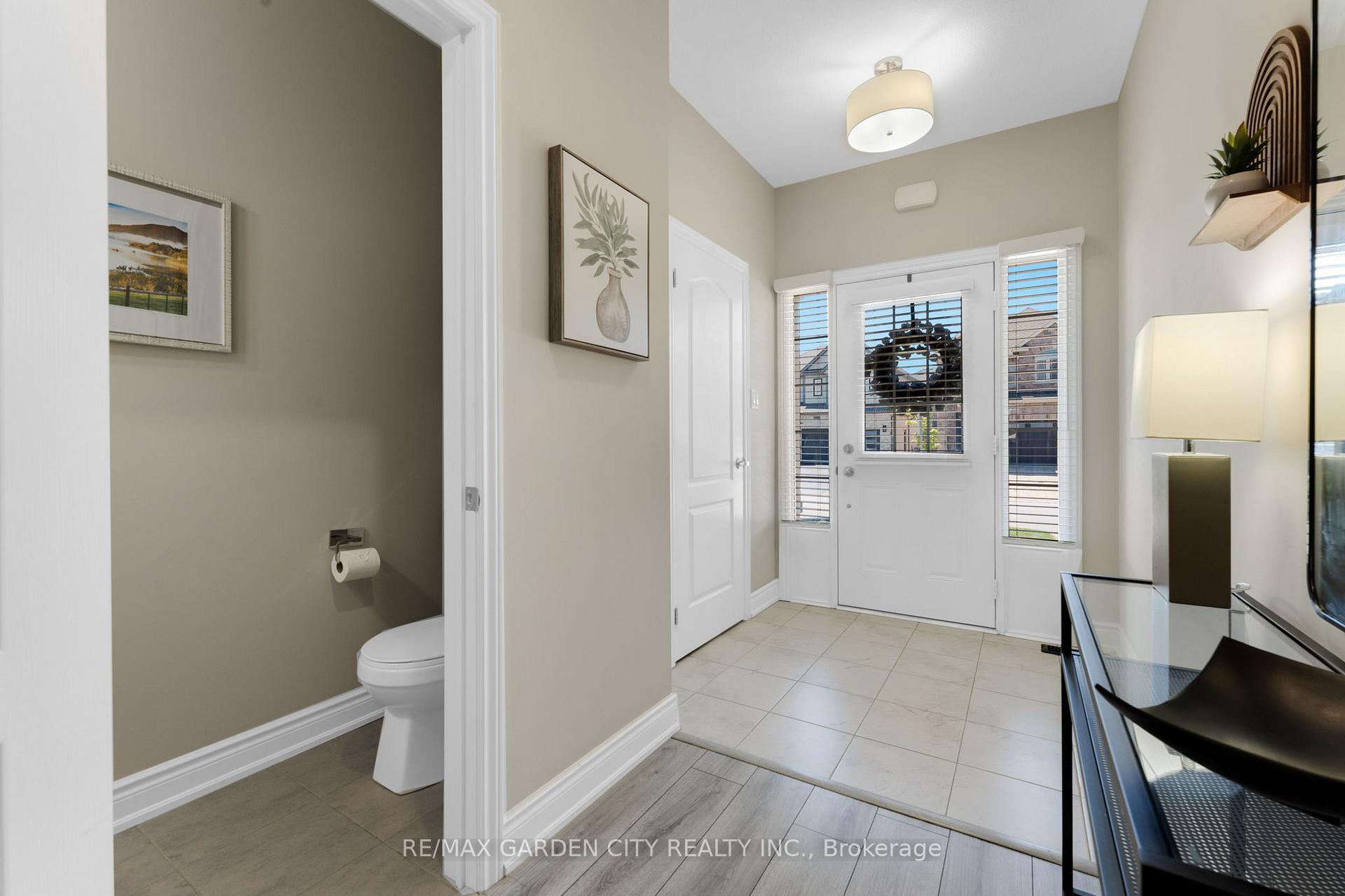 Photo 6 of 72 Homestead Way, Thorold, Rolling Meadows — HOMEH