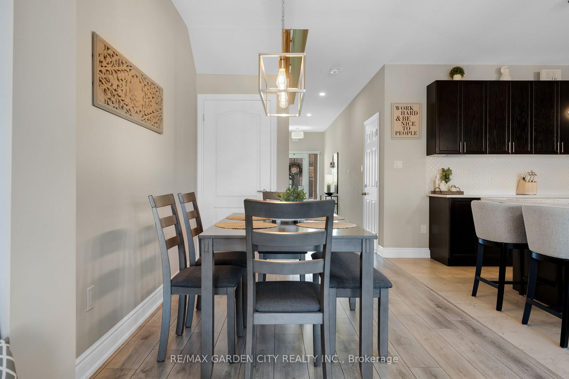 Photo 14 of 72 Homestead Way, Thorold, Rolling Meadows — HOMEH