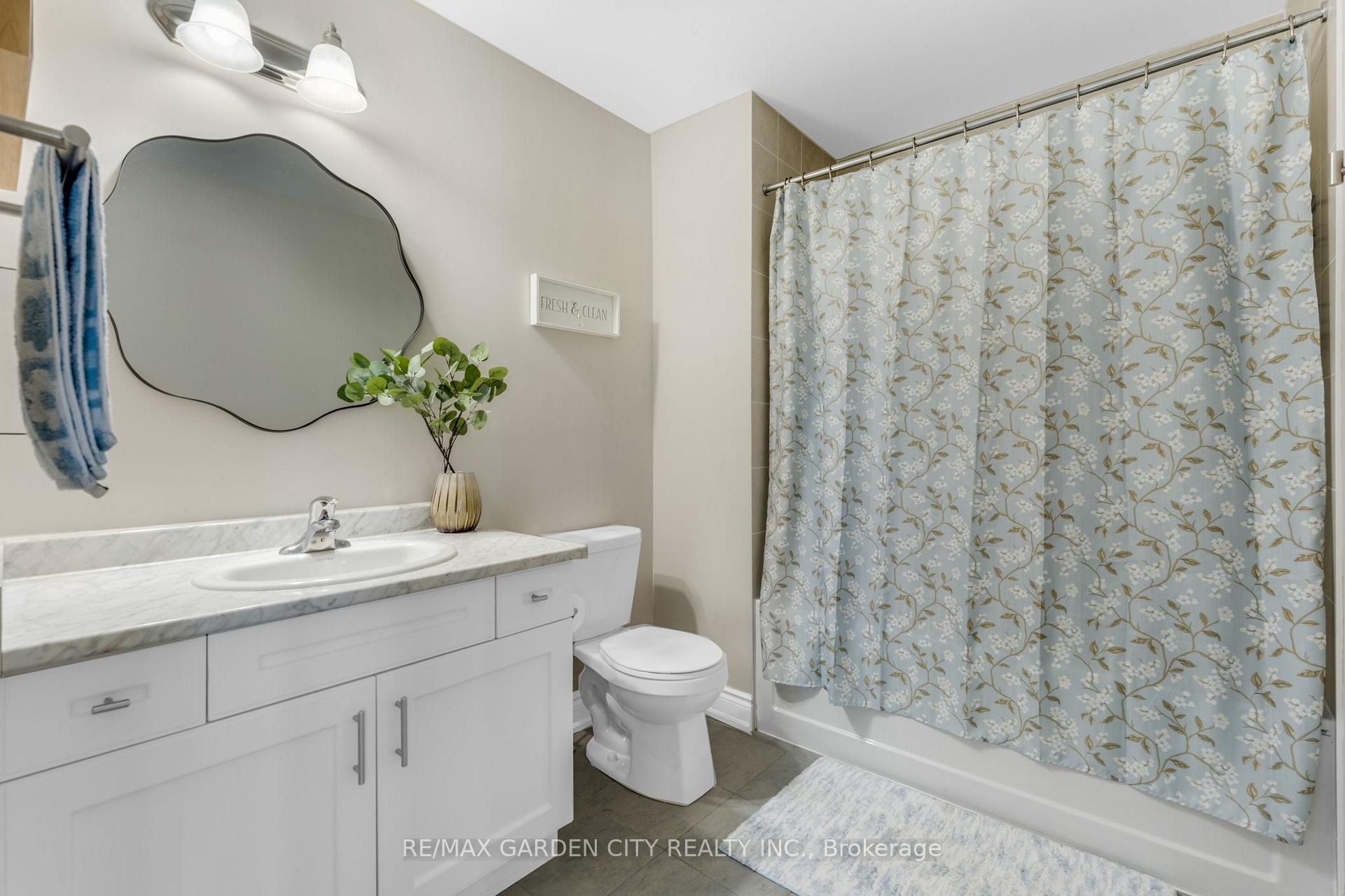 Photo 22 of 72 Homestead Way, Thorold, Rolling Meadows — HOMEH