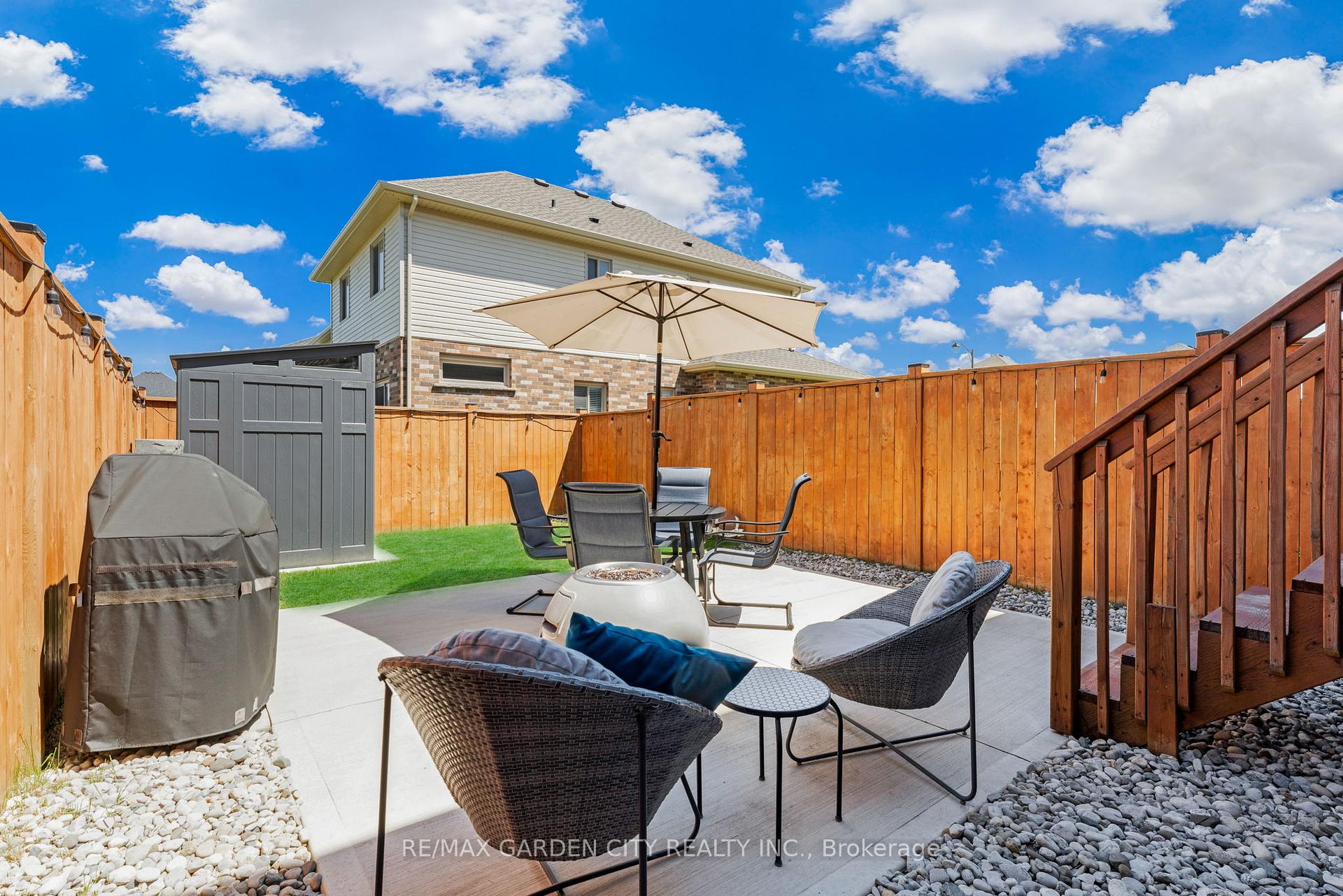 Photo 33 of 72 Homestead Way, Thorold, Rolling Meadows — HOMEH