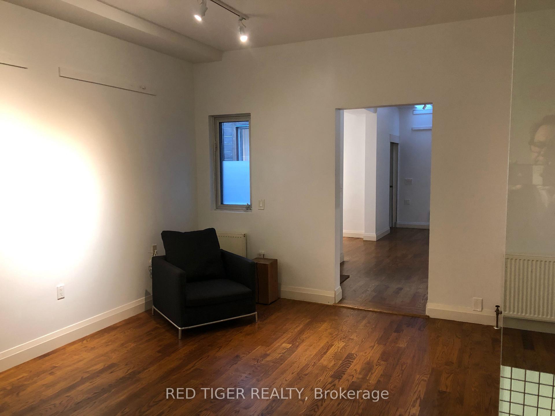 Photo 6 of Unit Main, 457 Richmond Street E, Toronto, Moss Park — HOMEH