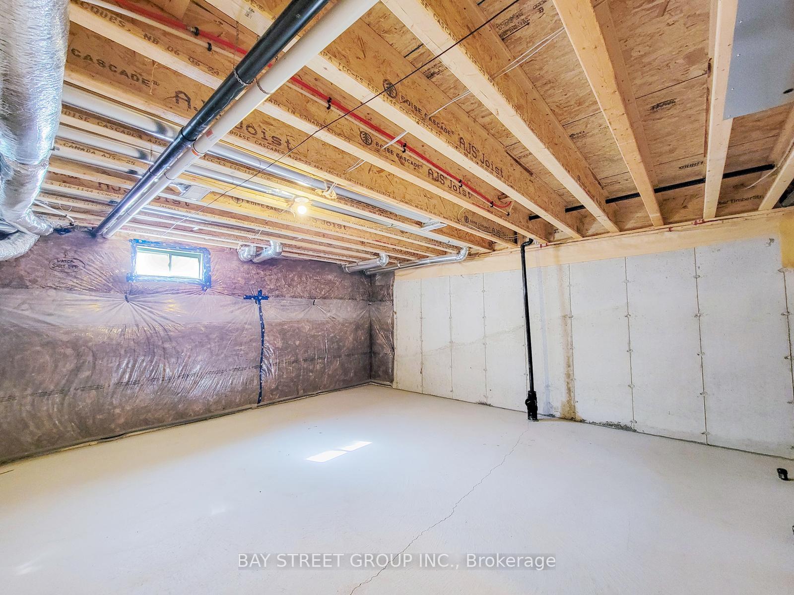 Photo 37 of 5 Lemon Avenue N, Thorold, Hurricane/Merrittville — HOMEH
