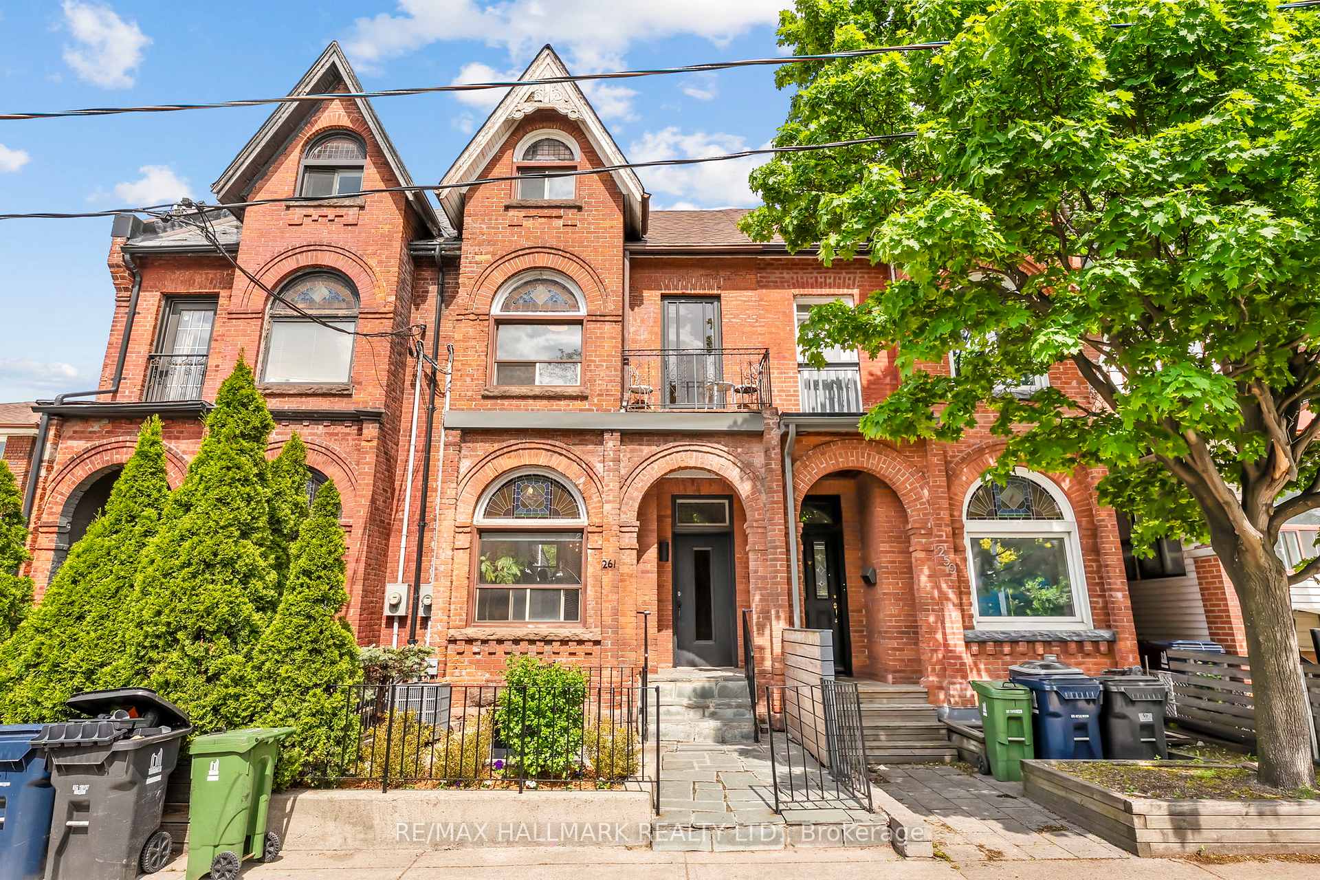 Front of 261 Ossington Avenue