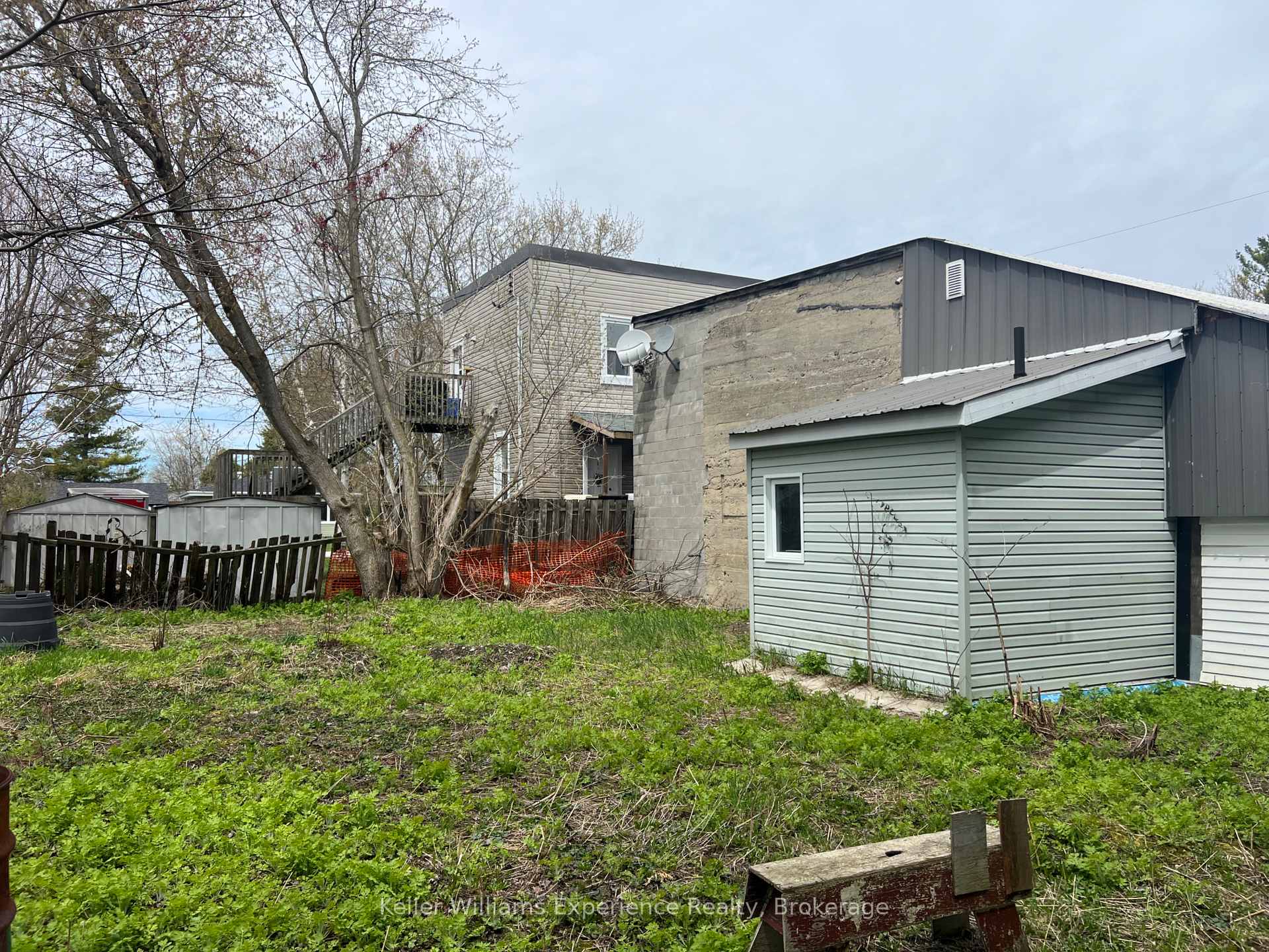 Photo 3 of 760 Second Avenue, Tay, Port McNicoll — HOMEH