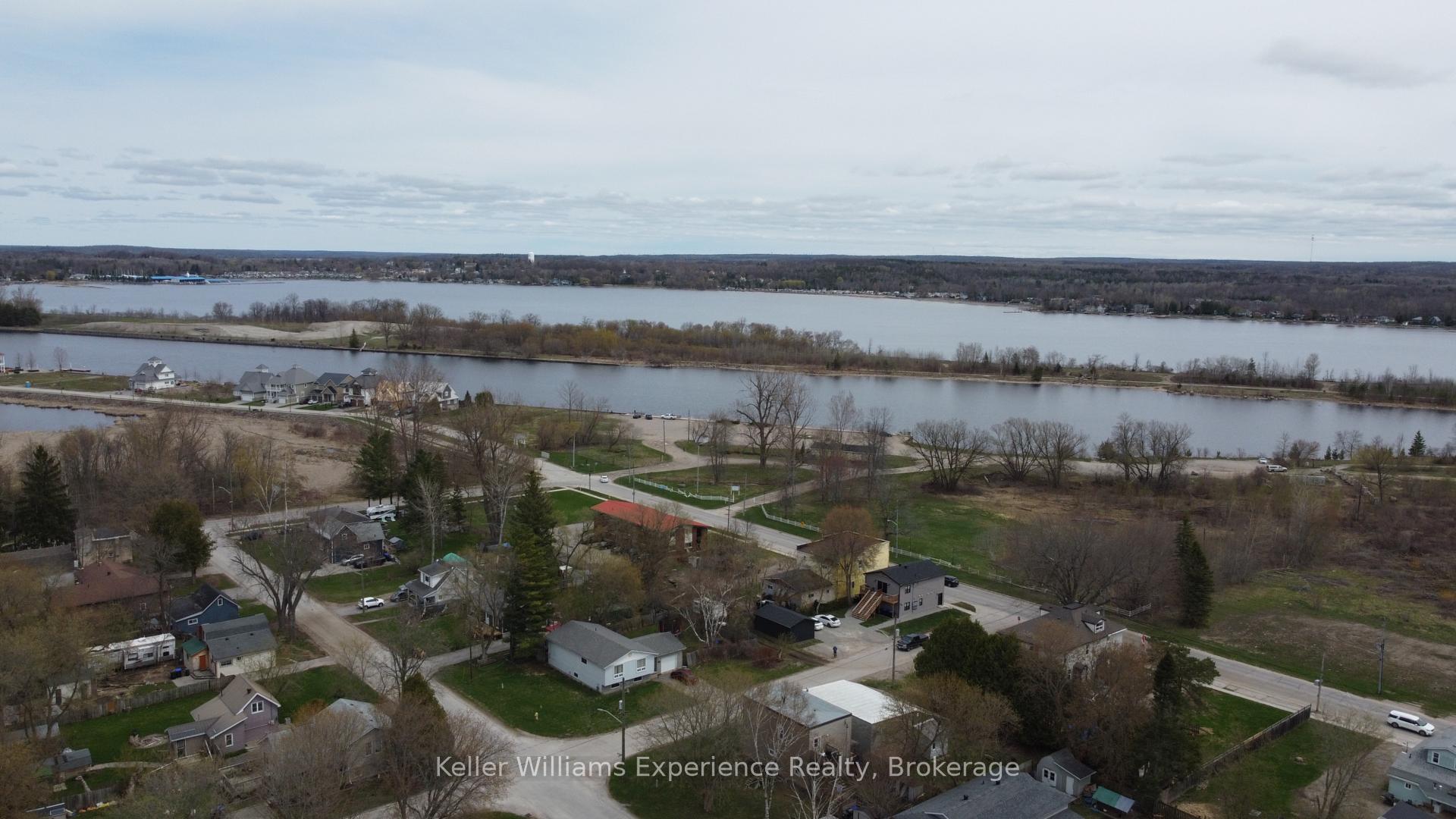 Photo 6 of 760 Second Avenue, Tay, Port McNicoll — HOMEH