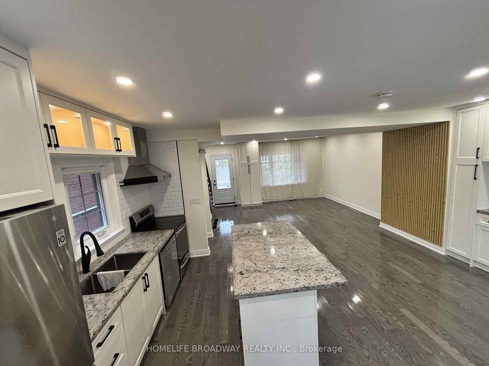 Photo 4 of 46 Chilton Road, Toronto, East York — HOMEH