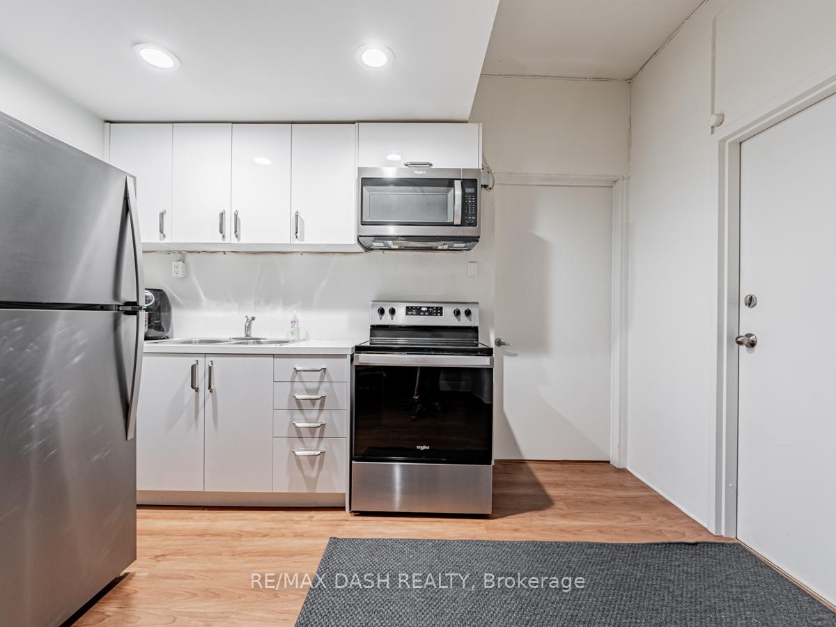Photo 2 of Unit 201, 661 Huron Street, Toronto, The Annex — HOMEH