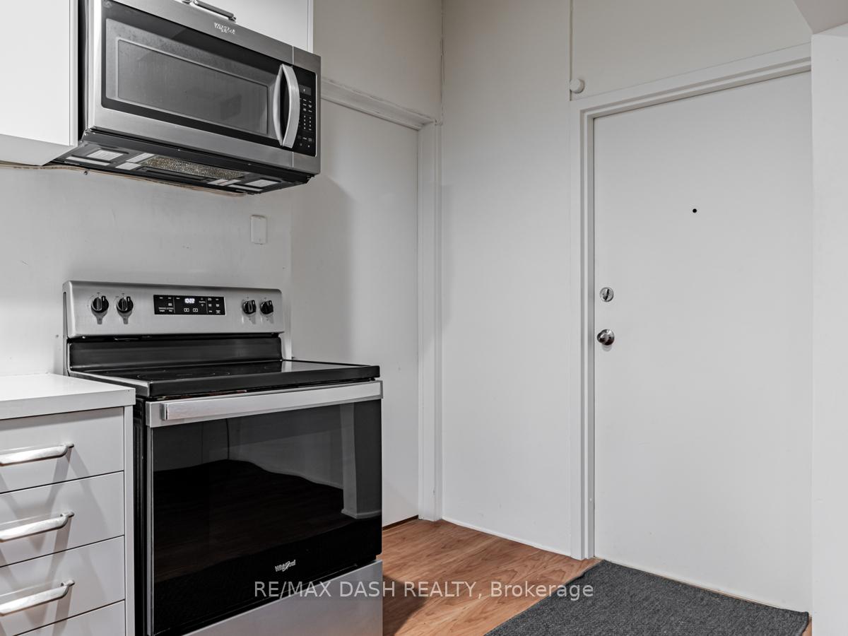 Photo 3 of Unit 201, 661 Huron Street, Toronto, The Annex — HOMEH