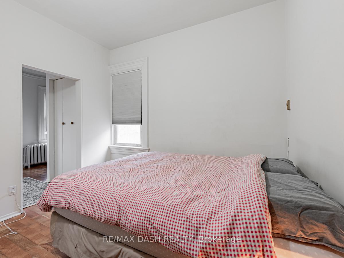 Photo 8 of Unit 201, 661 Huron Street, Toronto, The Annex — HOMEH