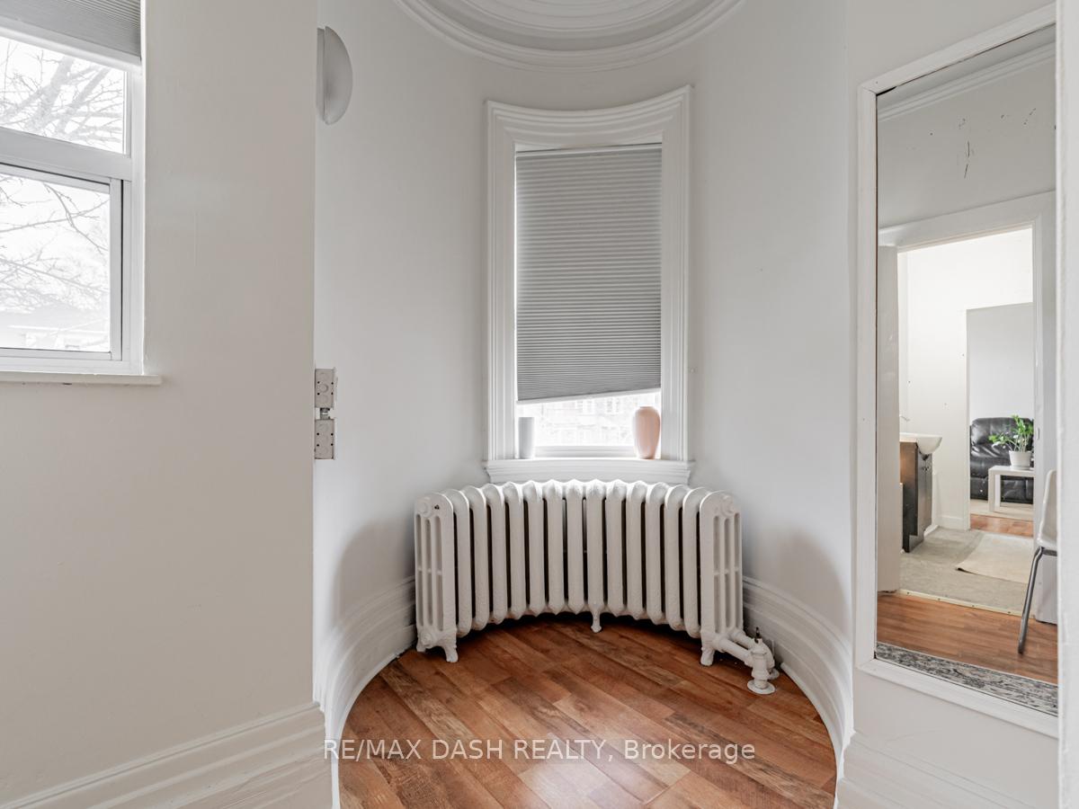 Photo 11 of Unit 201, 661 Huron Street, Toronto, The Annex — HOMEH
