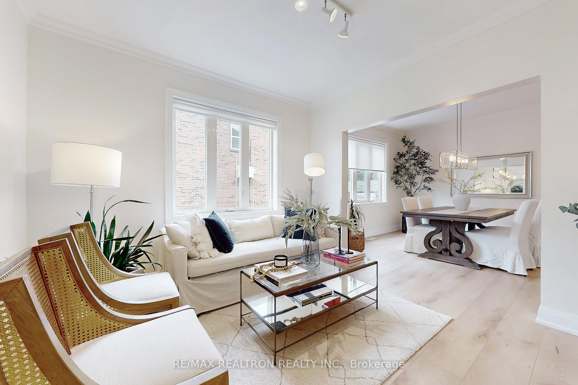 Photo 6 of 237 Winnett Avenue, Toronto, Humewood-Cedarvale — HOMEH