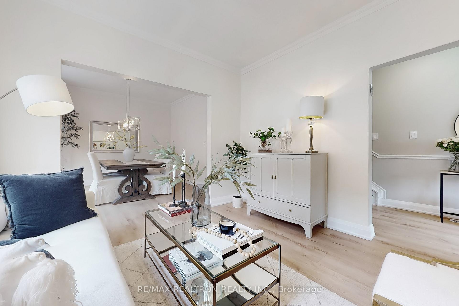 Photo 7 of 237 Winnett Avenue, Toronto, Humewood-Cedarvale — HOMEH