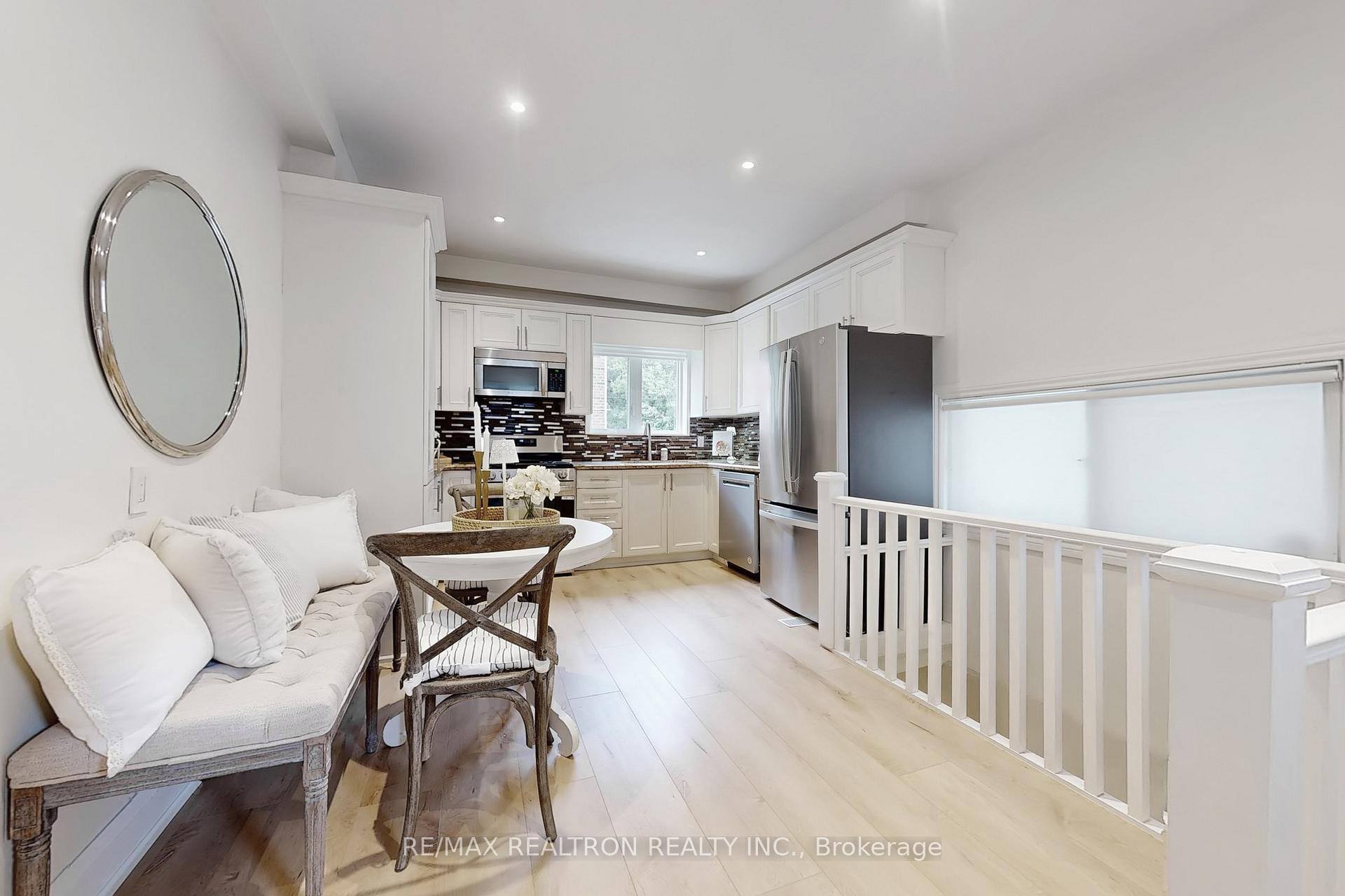 Photo 16 of 237 Winnett Avenue, Toronto, Humewood-Cedarvale — HOMEH