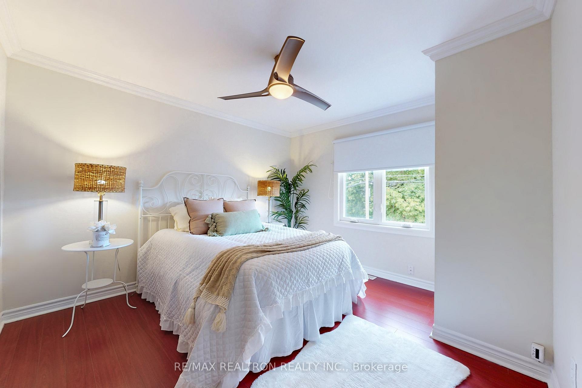 Photo 20 of 237 Winnett Avenue, Toronto, Humewood-Cedarvale — HOMEH