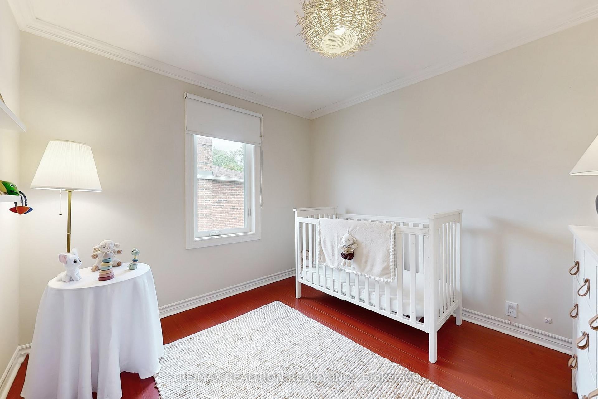Photo 24 of 237 Winnett Avenue, Toronto, Humewood-Cedarvale — HOMEH