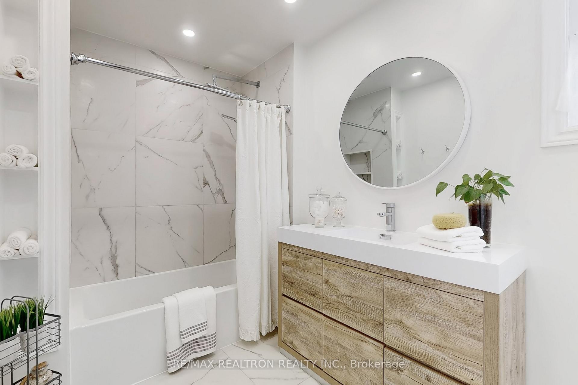 Photo 30 of 237 Winnett Avenue, Toronto, Humewood-Cedarvale — HOMEH