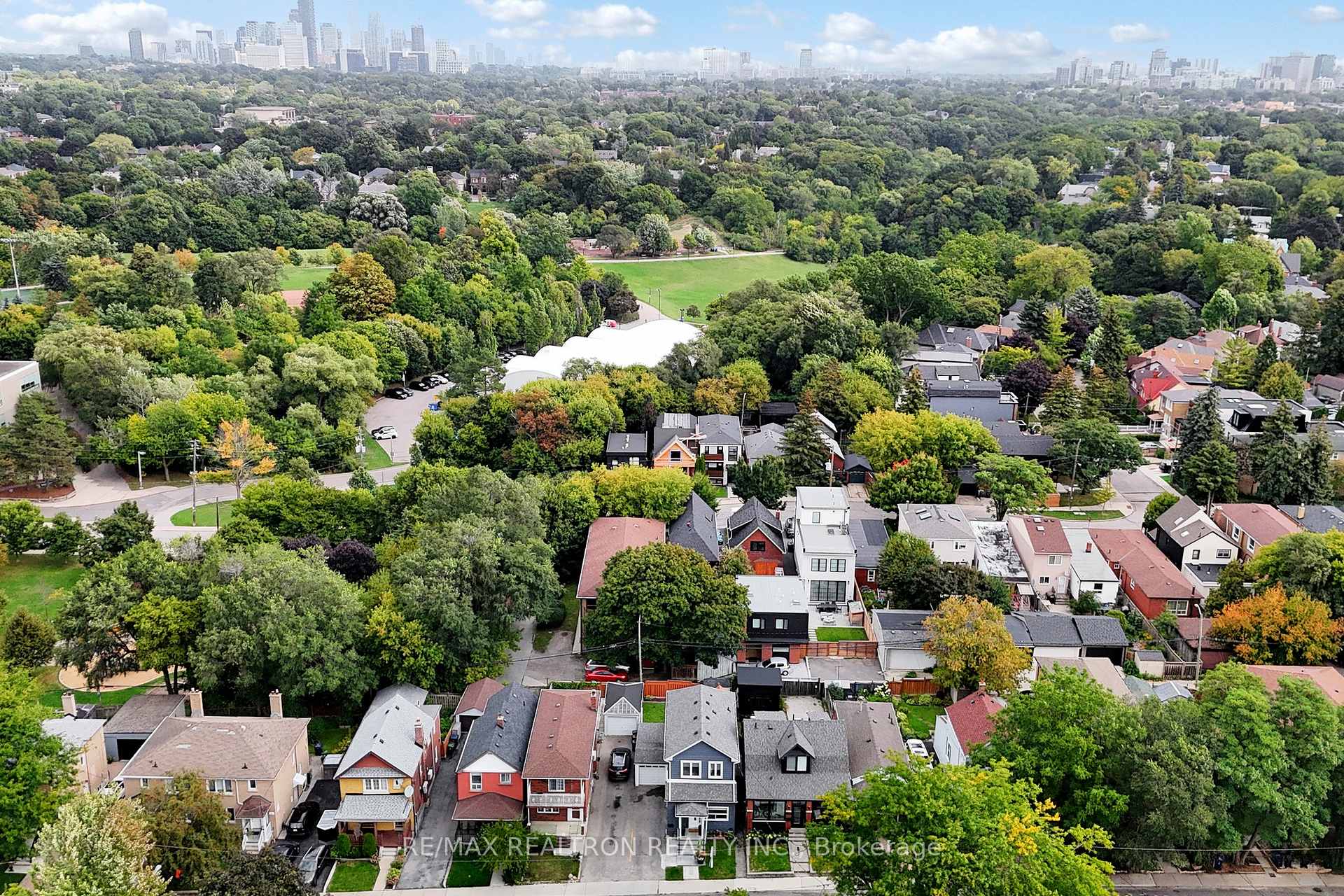 Photo 41 of 237 Winnett Avenue, Toronto, Humewood-Cedarvale — HOMEH