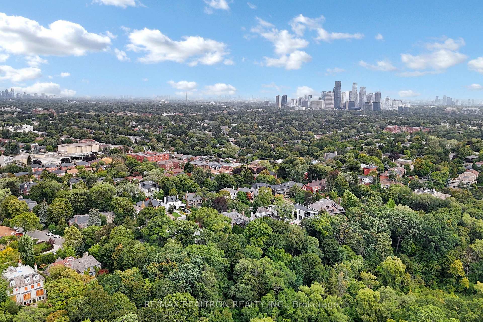 Photo 44 of 237 Winnett Avenue, Toronto, Humewood-Cedarvale — HOMEH
