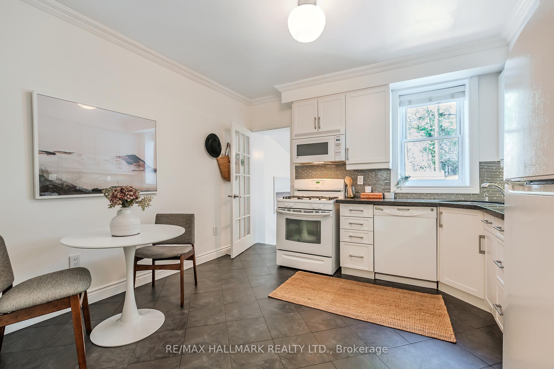Photo 13 of 152 Hastings Avenue, Toronto, South Riverdale — HOMEH