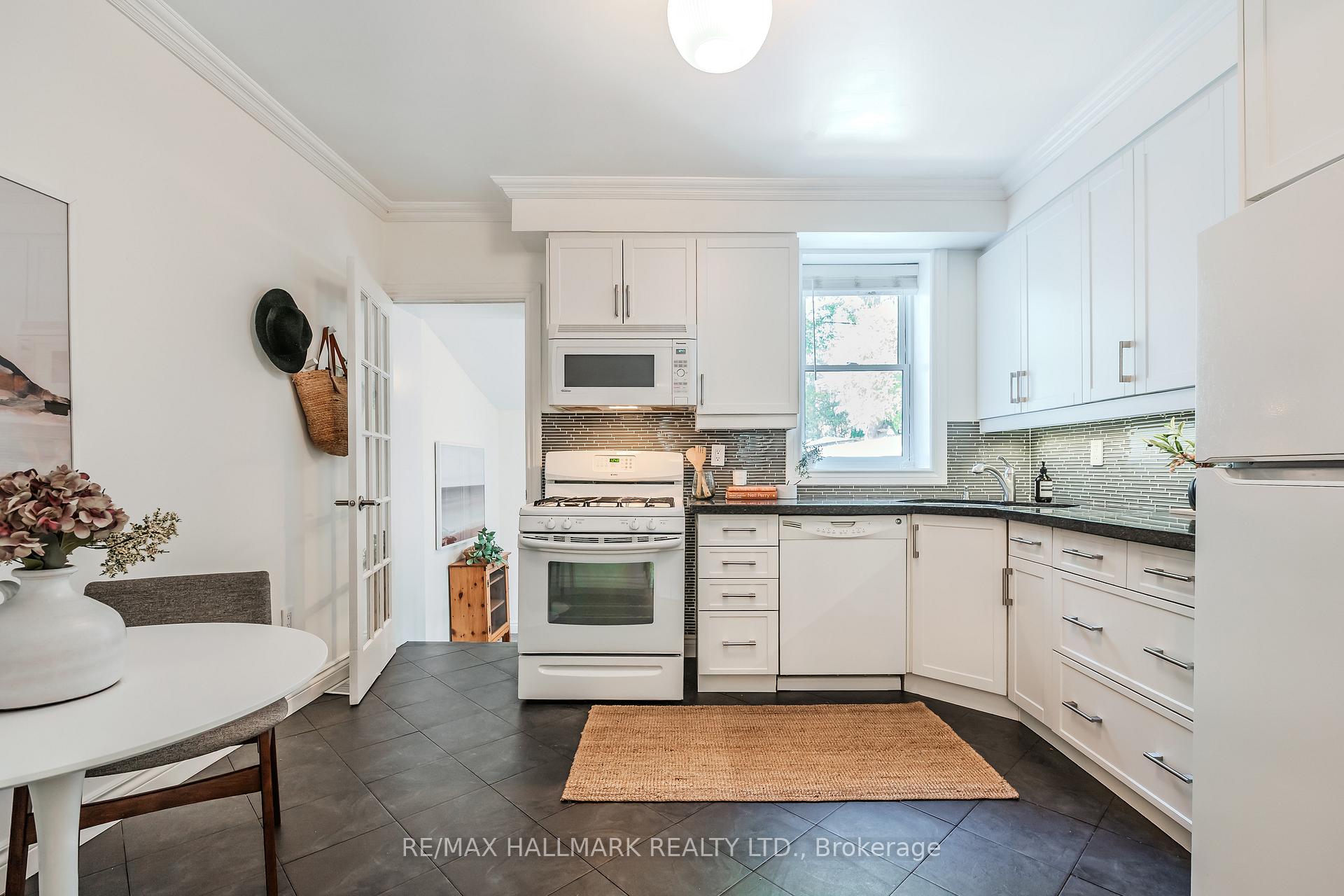 Photo 14 of 152 Hastings Avenue, Toronto, South Riverdale — HOMEH