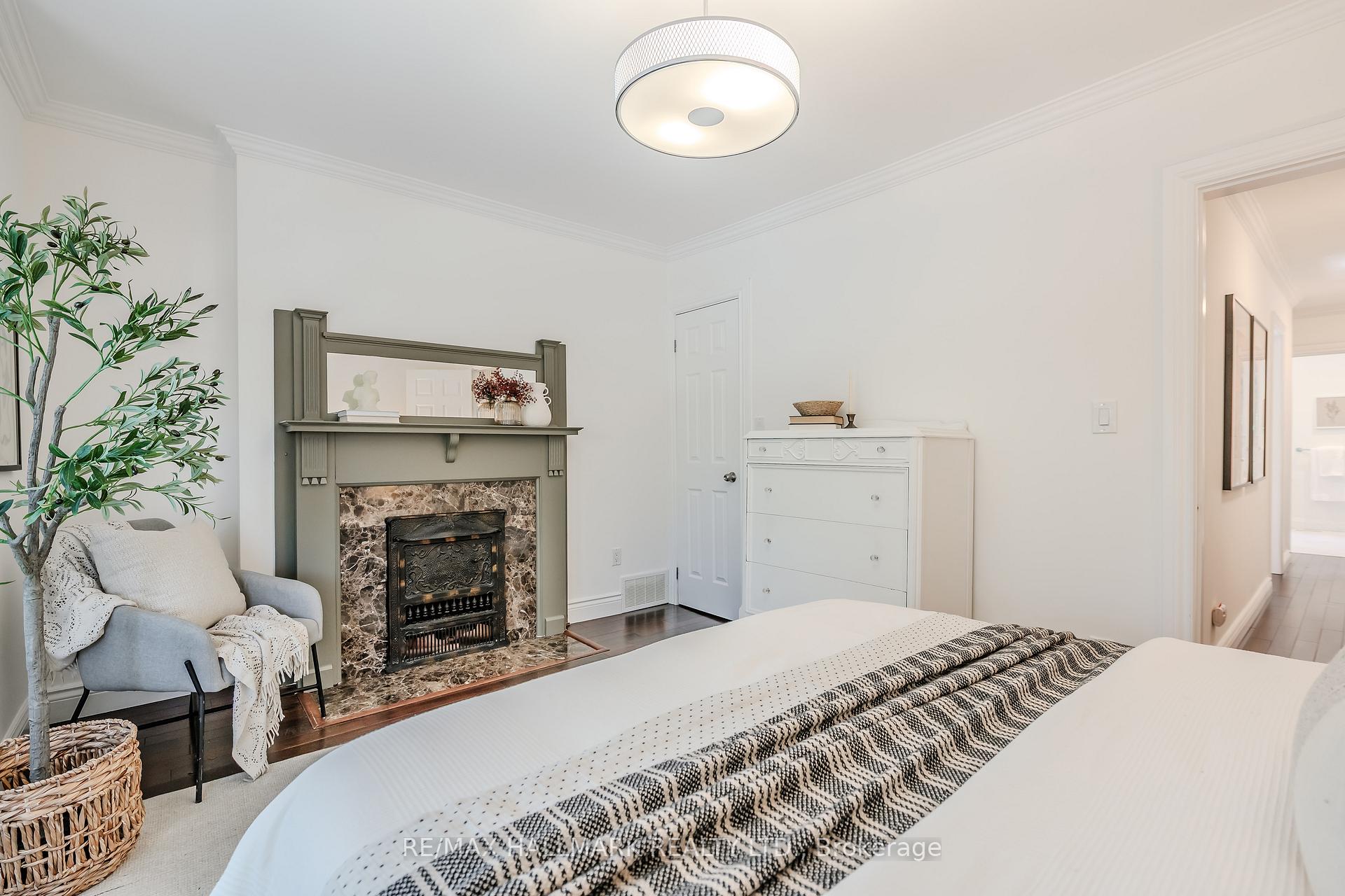 Photo 20 of 152 Hastings Avenue, Toronto, South Riverdale — HOMEH