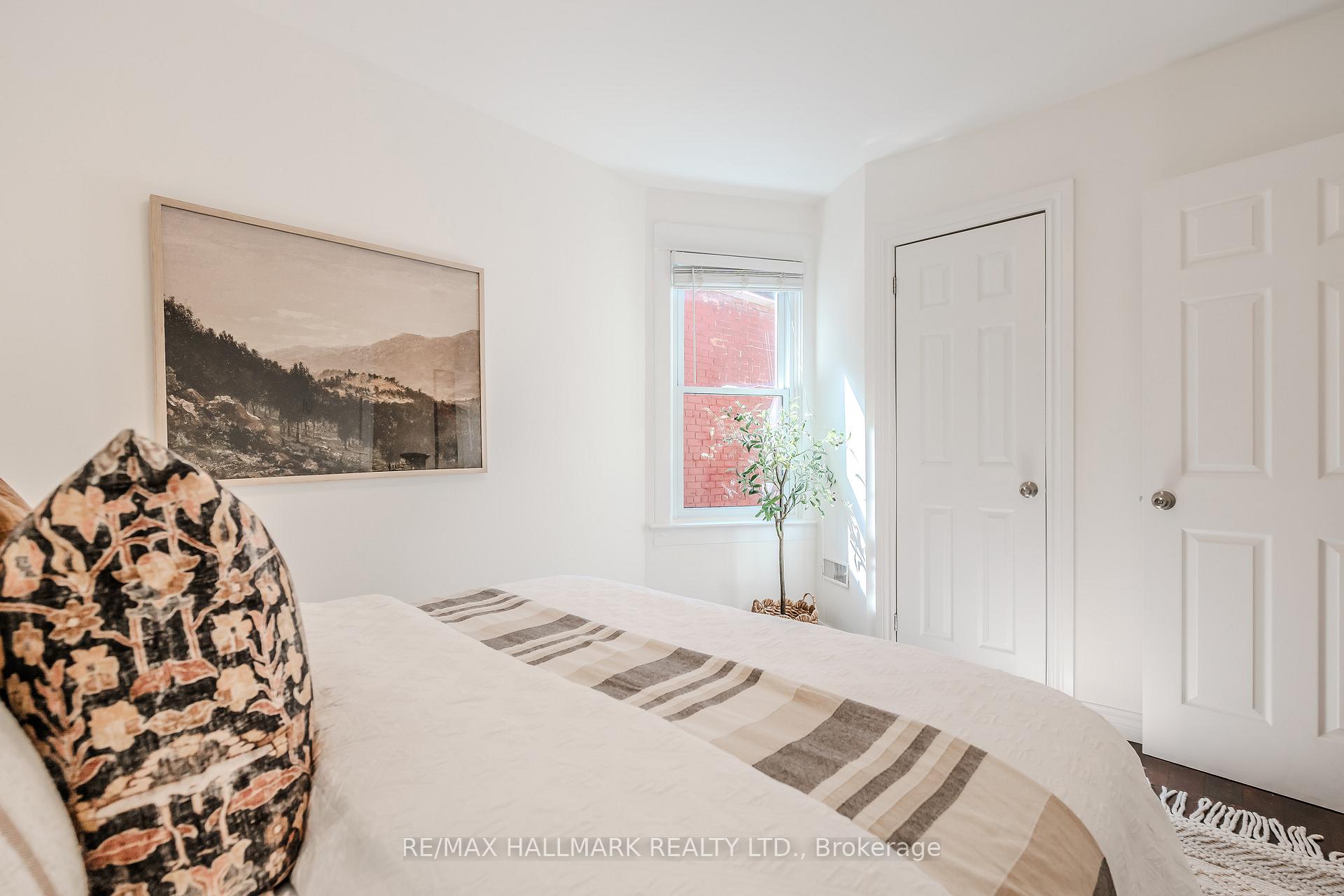 Photo 23 of 152 Hastings Avenue, Toronto, South Riverdale — HOMEH