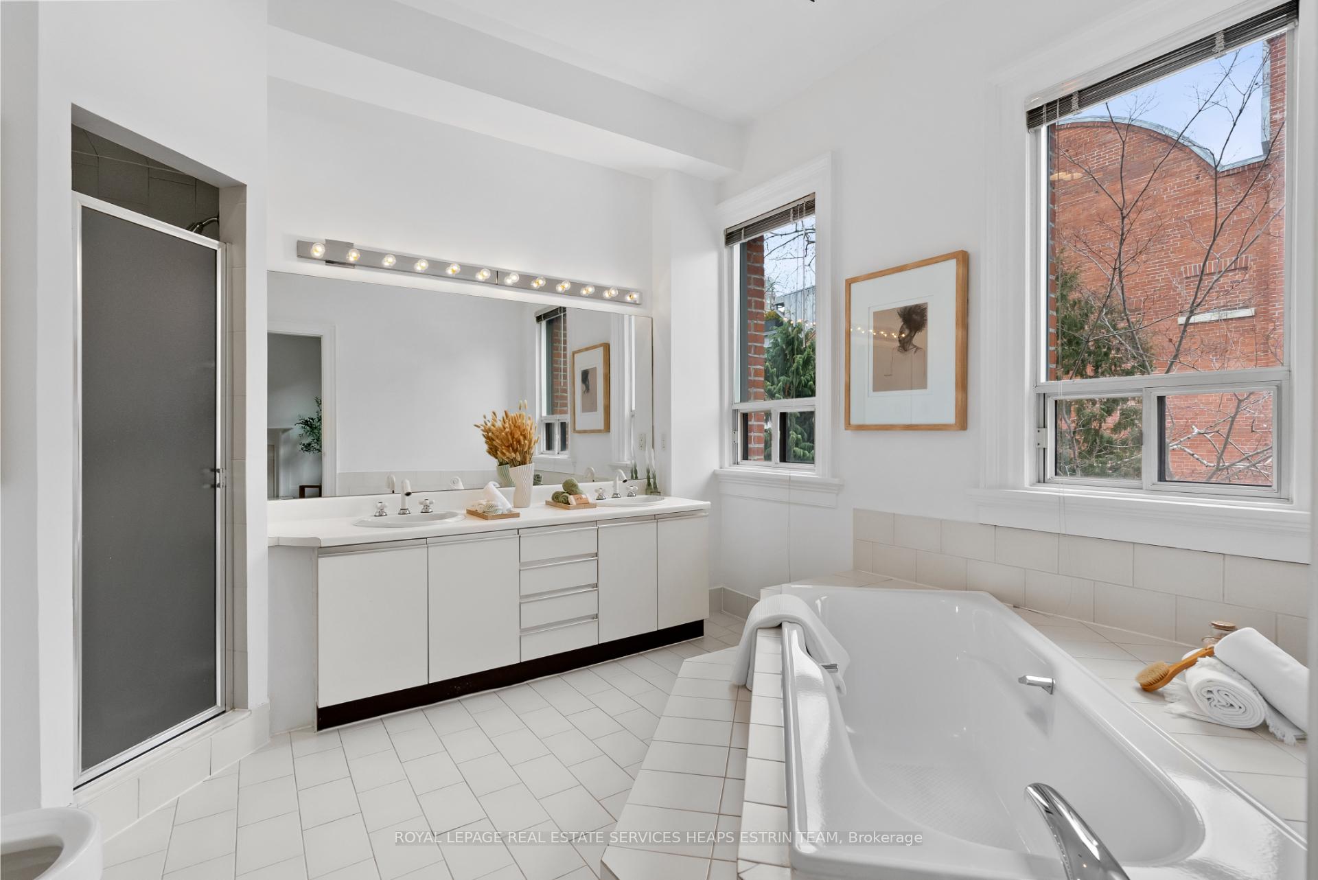 Photo 9 of 65 Elgin Avenue, Toronto, The Annex — HOMEH