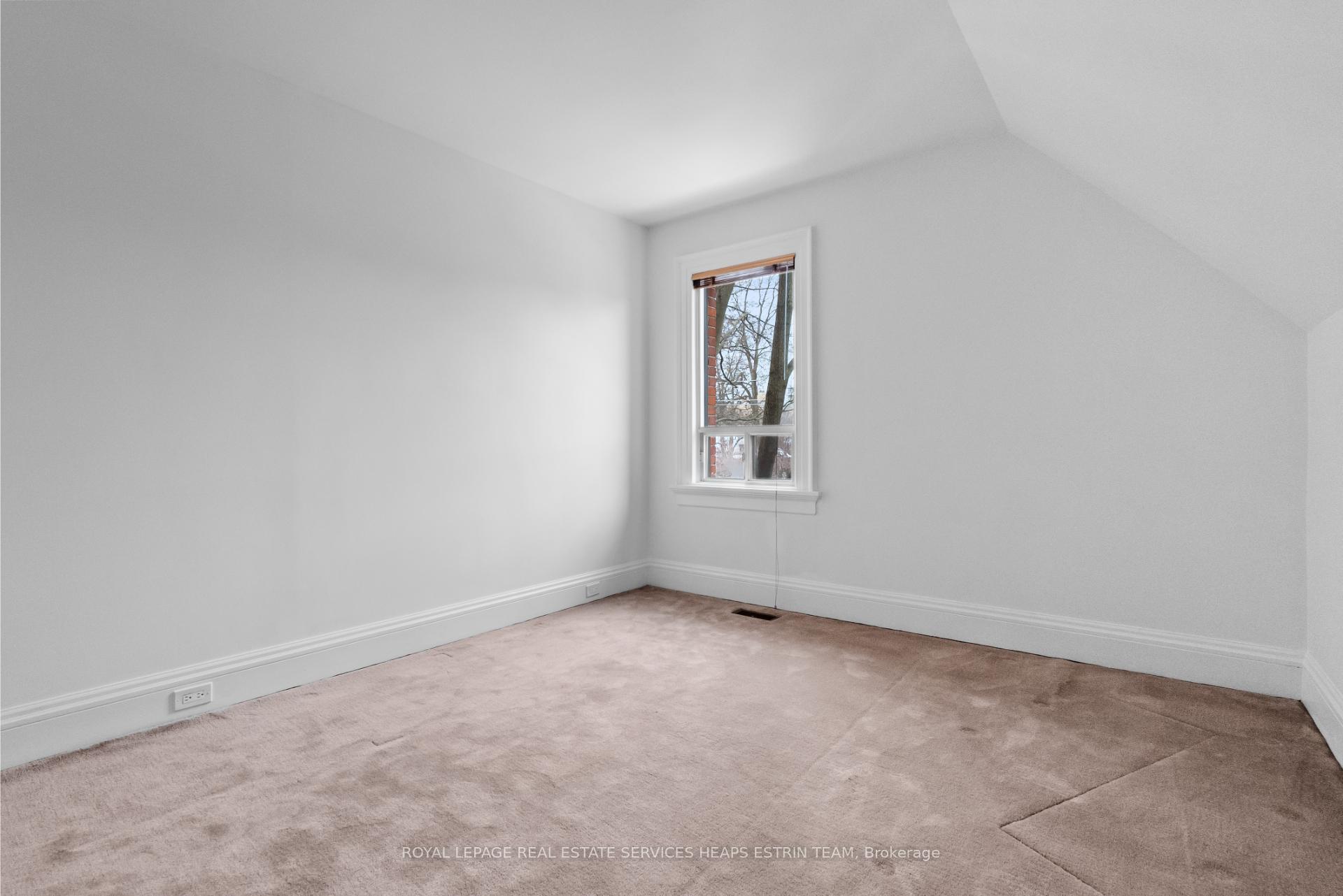 Photo 23 of 65 Elgin Avenue, Toronto, The Annex — HOMEH