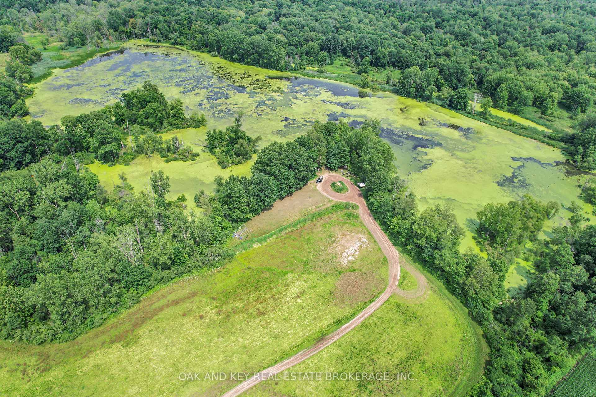 Photo 4 of 6997 Falconbridge Drive, Strathroy-Caradoc, Rural Strathroy-Caradoc — HOMEH