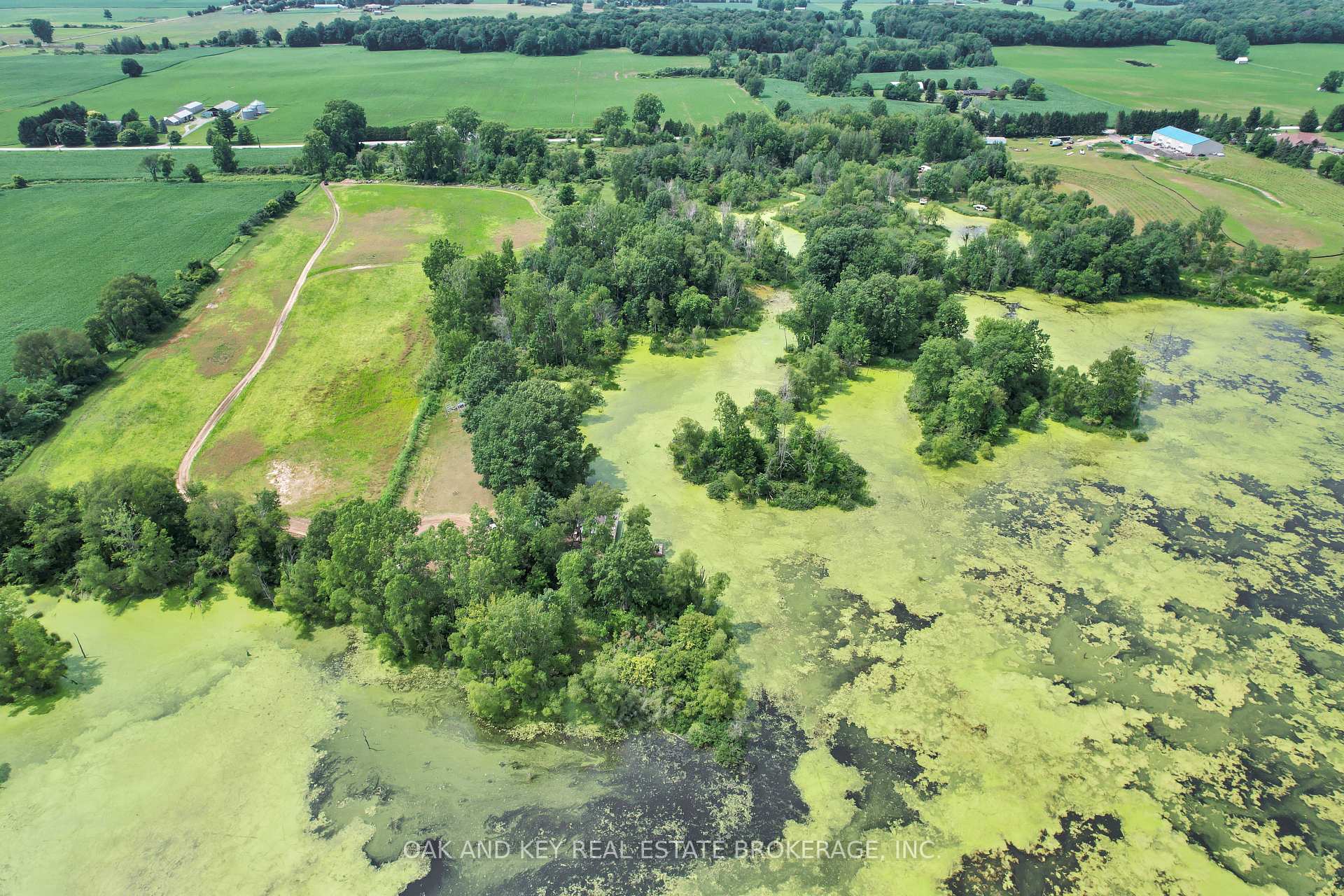 Photo 5 of 6997 Falconbridge Drive, Strathroy-Caradoc, Rural Strathroy-Caradoc — HOMEH