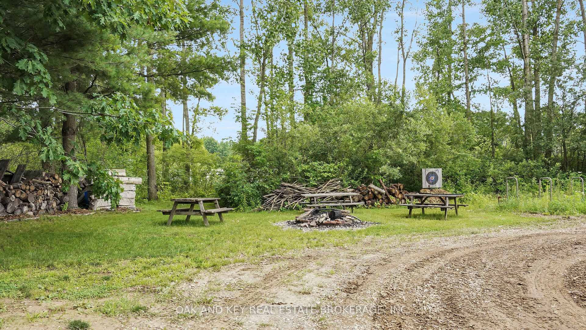 Photo 15 of 6997 Falconbridge Drive, Strathroy-Caradoc, Rural Strathroy-Caradoc — HOMEH