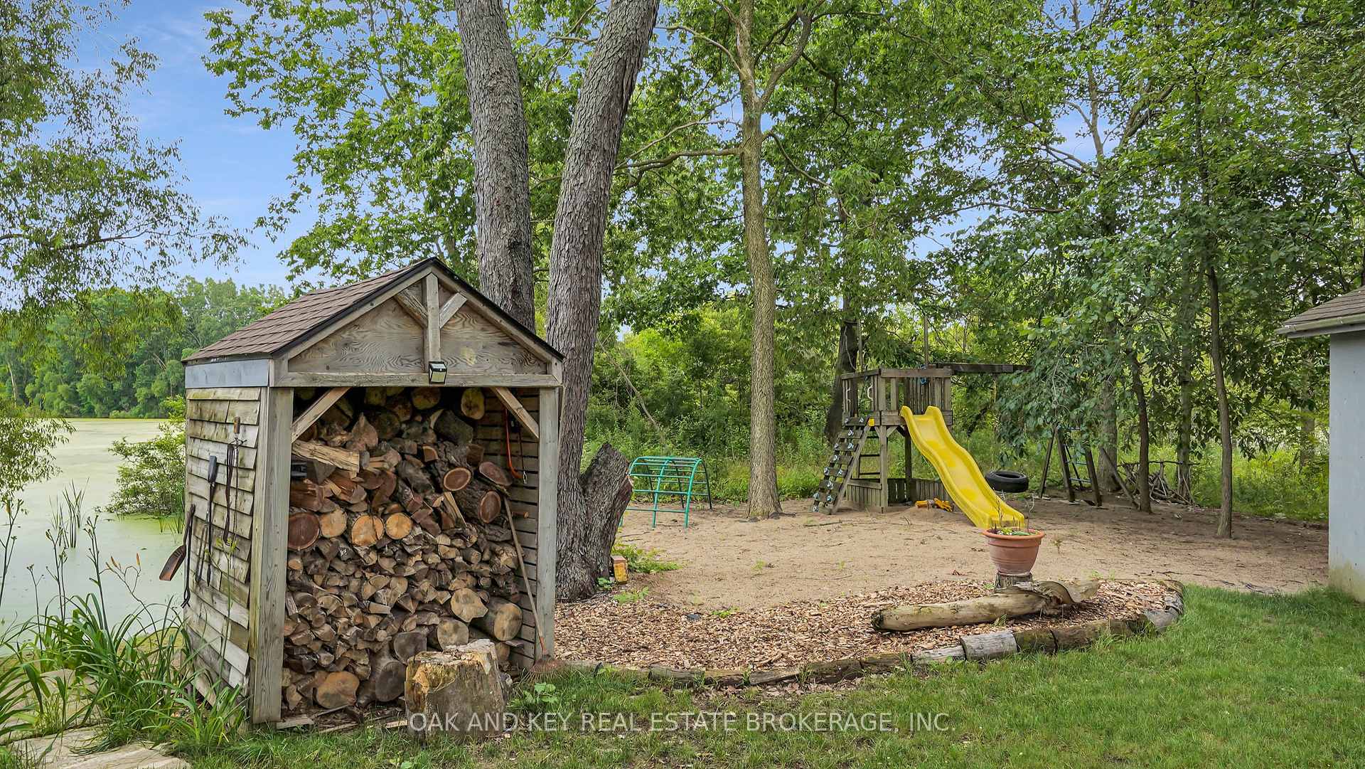 Photo 17 of 6997 Falconbridge Drive, Strathroy-Caradoc, Rural Strathroy-Caradoc — HOMEH