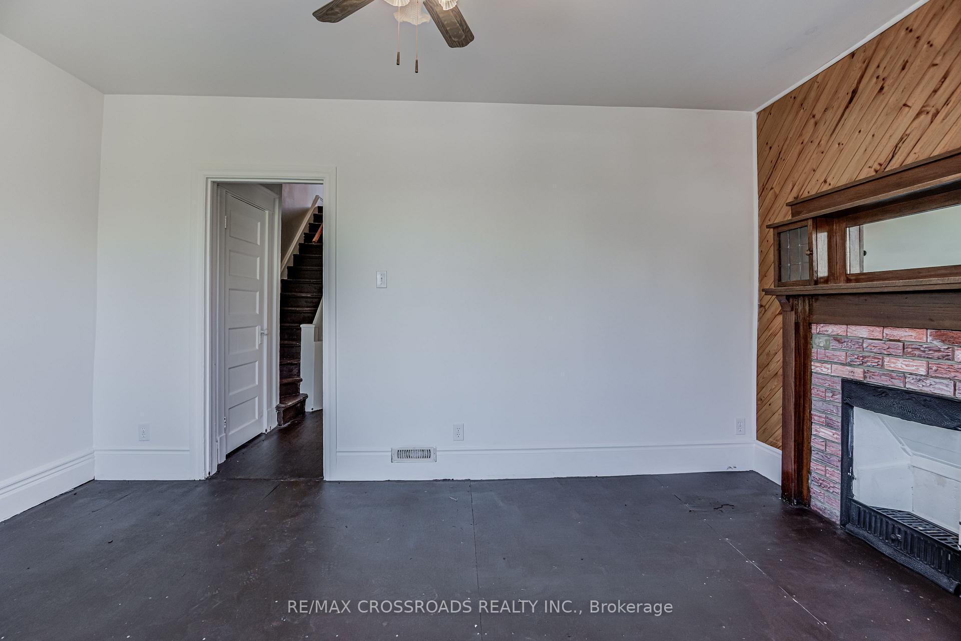 Photo 22 of 87 Wembley Drive, Toronto, Woodbine Corridor — HOMEH
