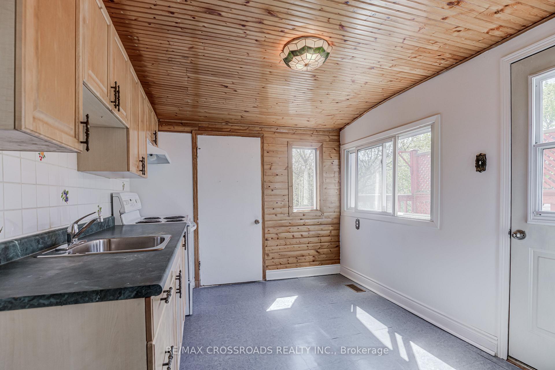 Photo 24 of 87 Wembley Drive, Toronto, Woodbine Corridor — HOMEH