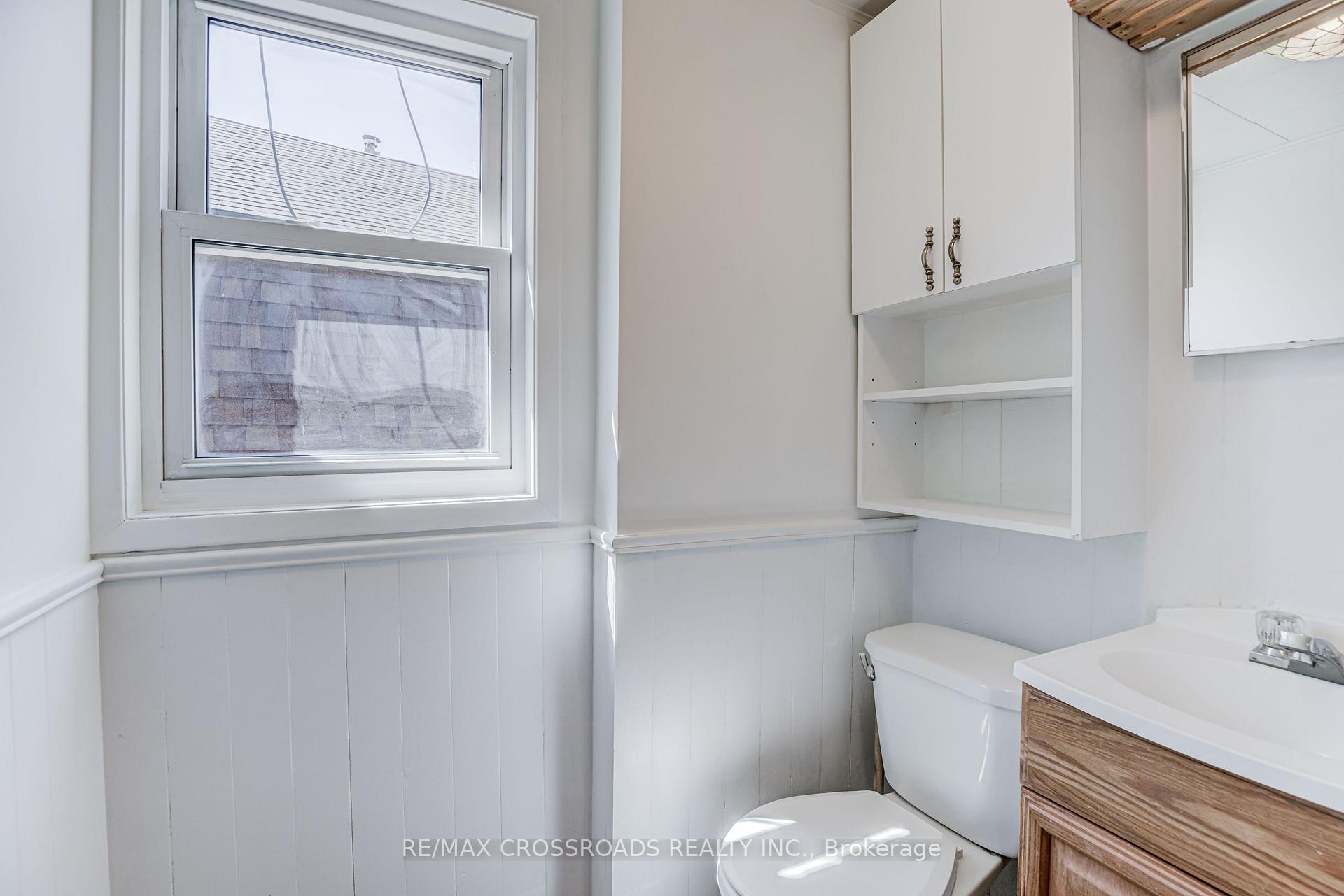 Photo 33 of 87 Wembley Drive, Toronto, Woodbine Corridor — HOMEH