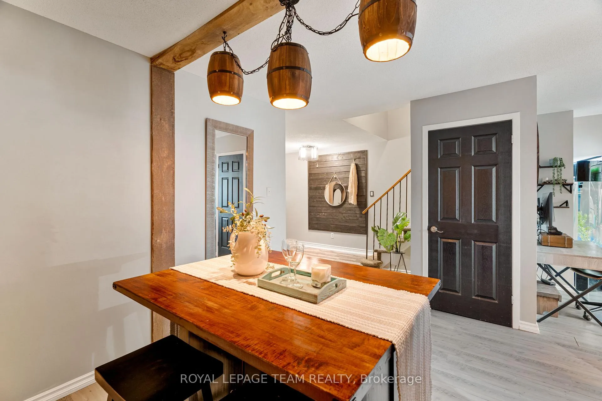 Photo 6 of 168 Midsummer Terrace, Ottawa, Queenswood Heights South — HOMEH