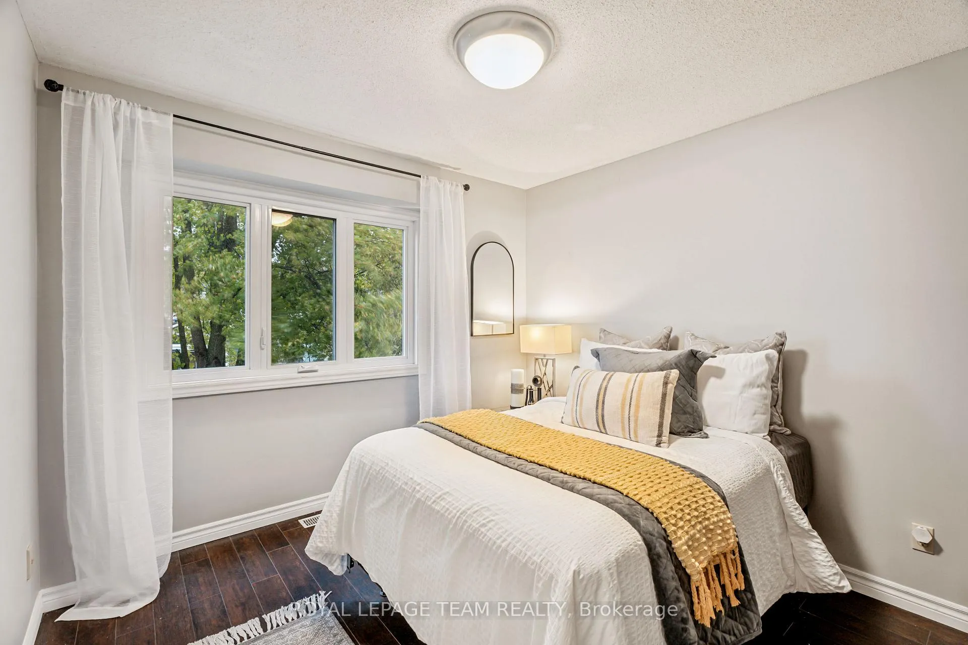 Photo 19 of 168 Midsummer Terrace, Ottawa, Queenswood Heights South — HOMEH