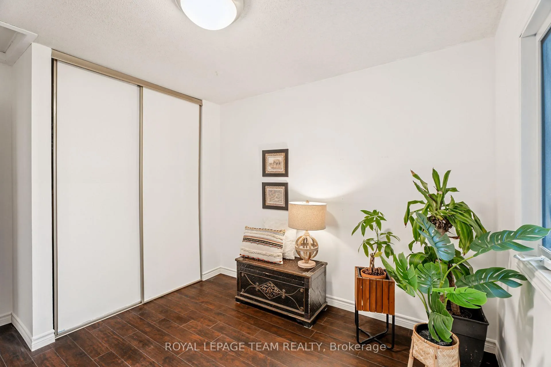 Photo 24 of 168 Midsummer Terrace, Ottawa, Queenswood Heights South — HOMEH