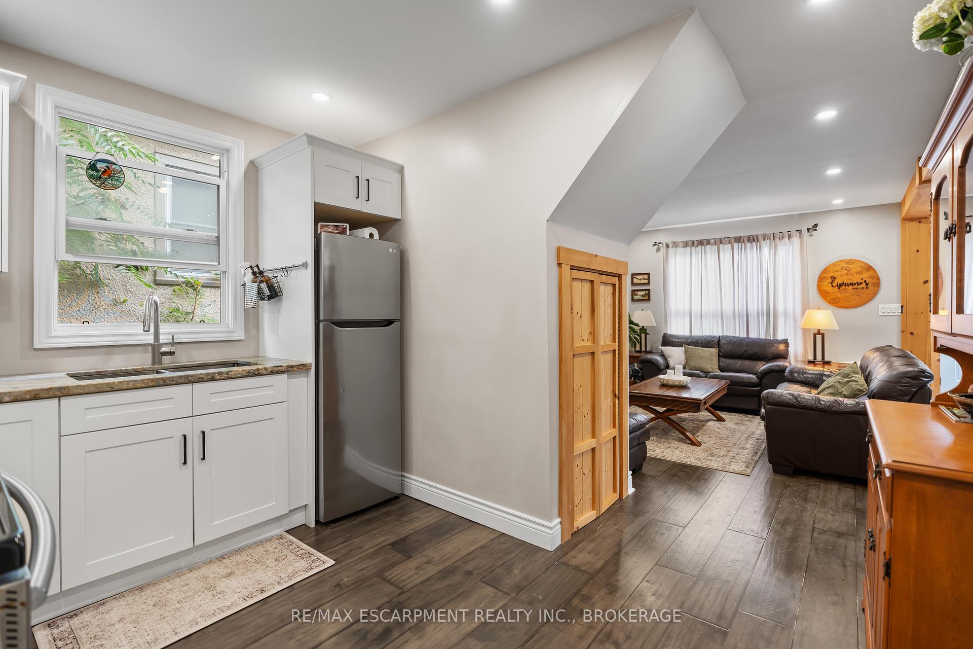 Photo 14 of 57 Carleton Street N, Thorold, Thorold Downtown — HOMEH