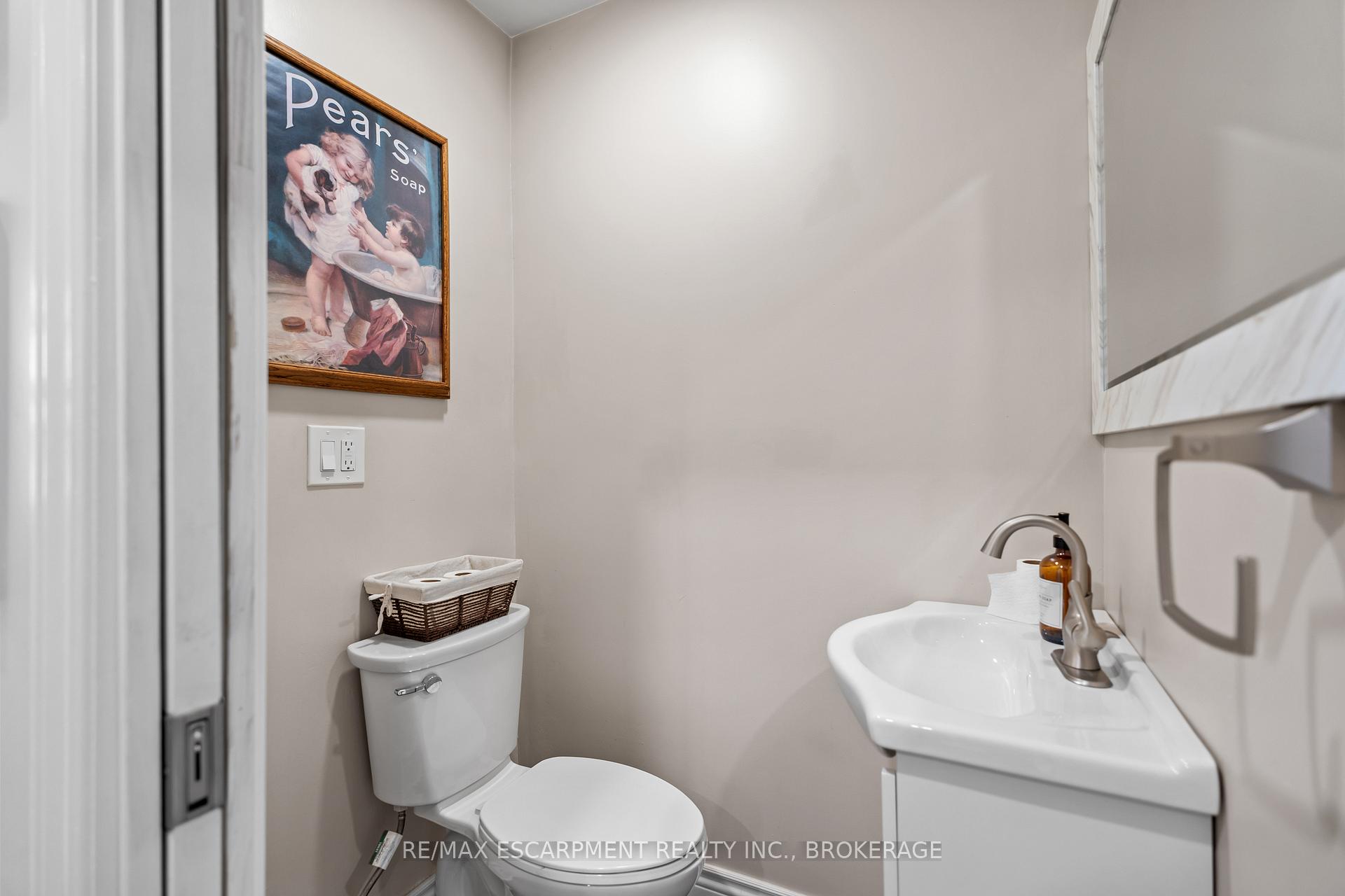 Photo 20 of 57 Carleton Street N, Thorold, Thorold Downtown — HOMEH